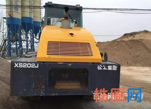 徐工品牌：20吨、22吨、26吨振动急售