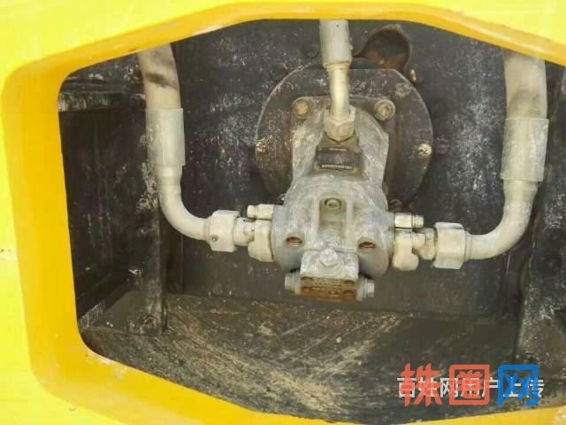 徐工品牌:20吨、22吨、26吨振动急售