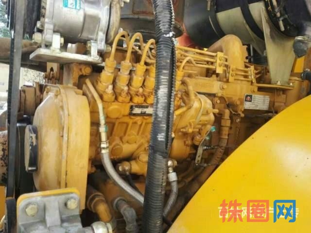 徐工品牌:20吨、22吨、26吨振动急售