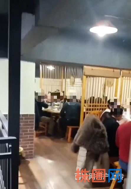 急转!低价转让地铁站大型小区出入口精装餐馆 10539