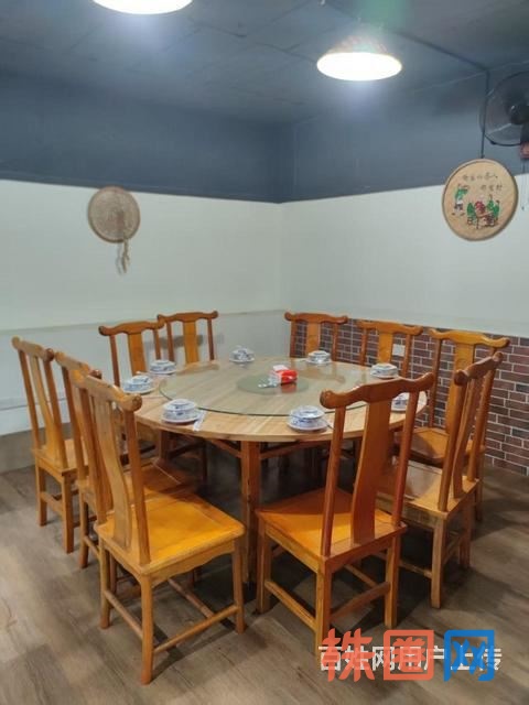 急转!低价转让地铁站大型小区出入口精装餐馆 10539