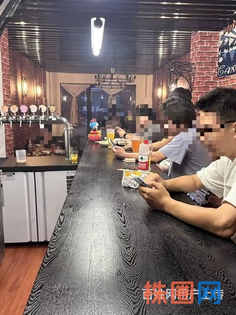 岳麓区中央美郡小区门口小酒馆转让 10155