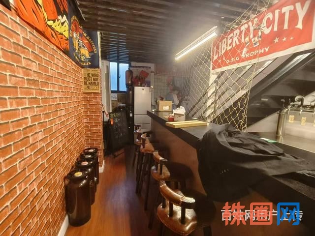 岳麓区中央美郡小区门口小酒馆转让 10155