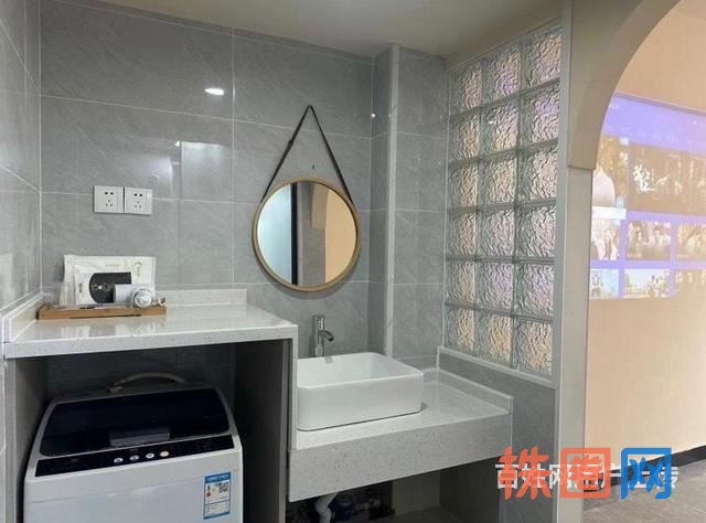 双地铁口IFS国际金融中心小户型房屋出售