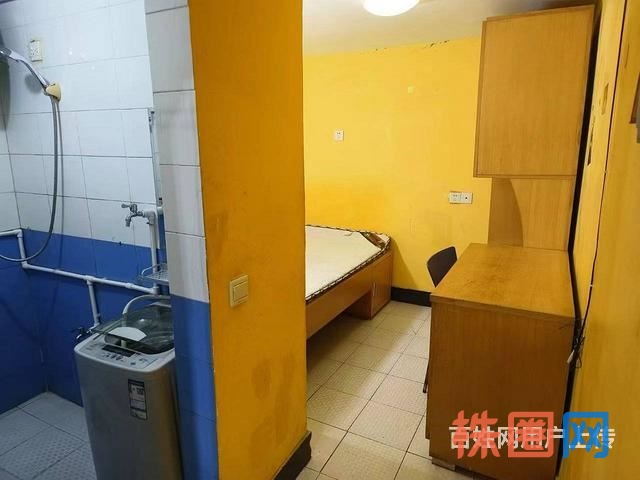 长沙租房房东直租韶山南路林科大对面三湘小区精装单间450元