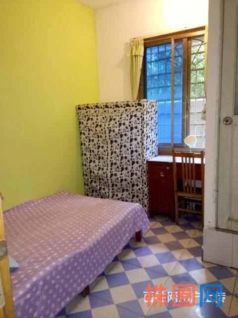 280单间出租瓜瓢山 1室0厅 朝南北 中等装修